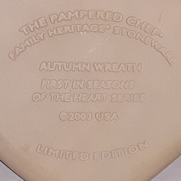 The Pampered Chef Seasons of Heart Cookie … - Picture 2 of 7